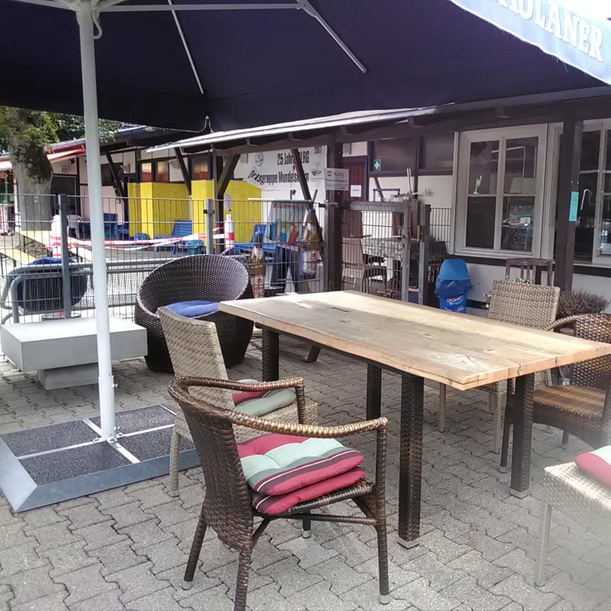 Restaurant "Heinzis Biergarten" in  Mundelsheim