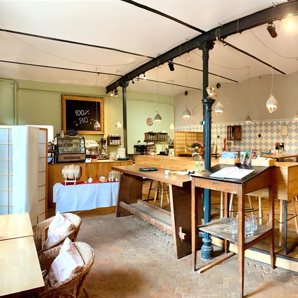 Restaurant "Café Schloß Türnich - 100% Bio" in Kerpen