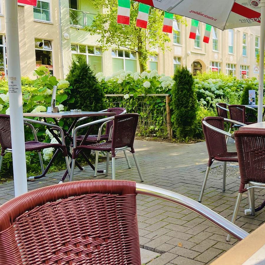 Restaurant "Eiscafé Rosé" in Bammental