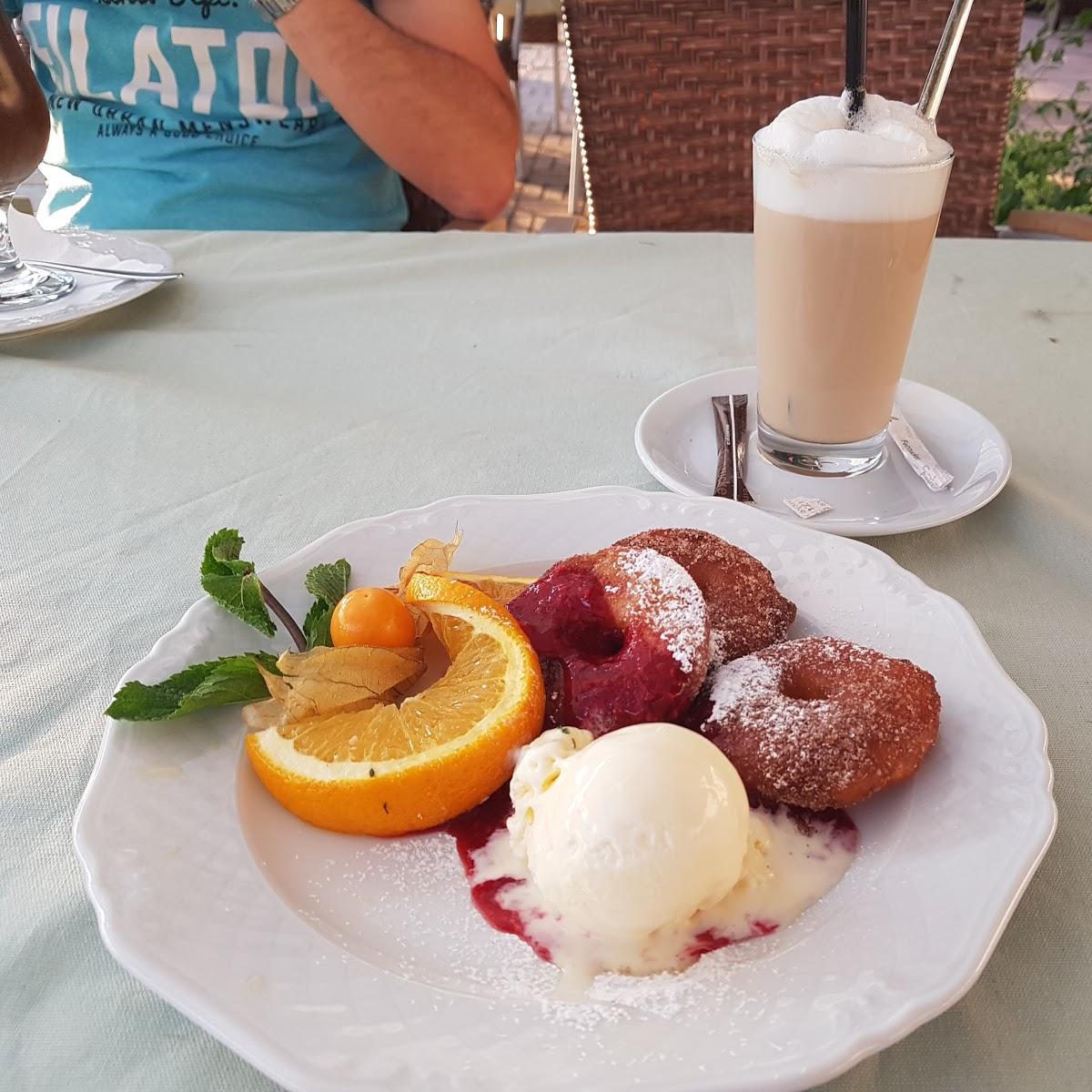 Restaurant "„Nica & Derrick  , Vereinsgaststätte TSV07" in Stuttgart