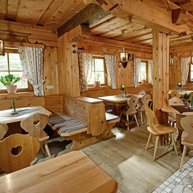 Restaurant "Dikt´n Alm" in Obertauern
