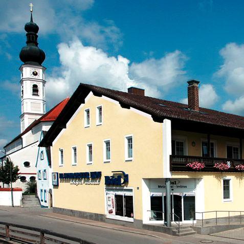 Restaurant "Metzgerei Bösl," in Elsendorf