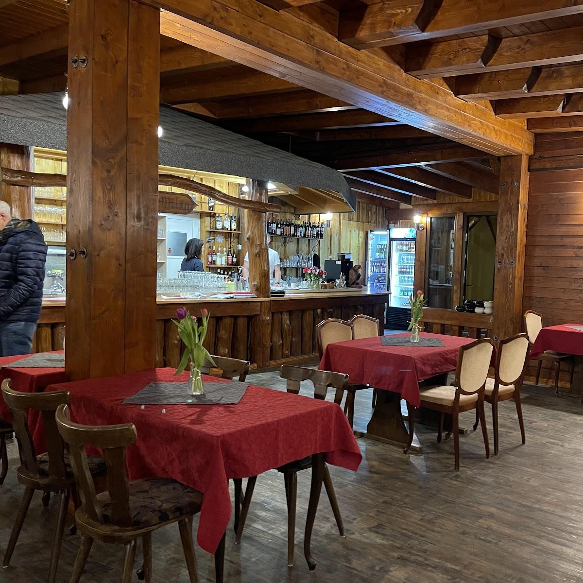 Restaurant "Roter Milan" in Halle (Saale)