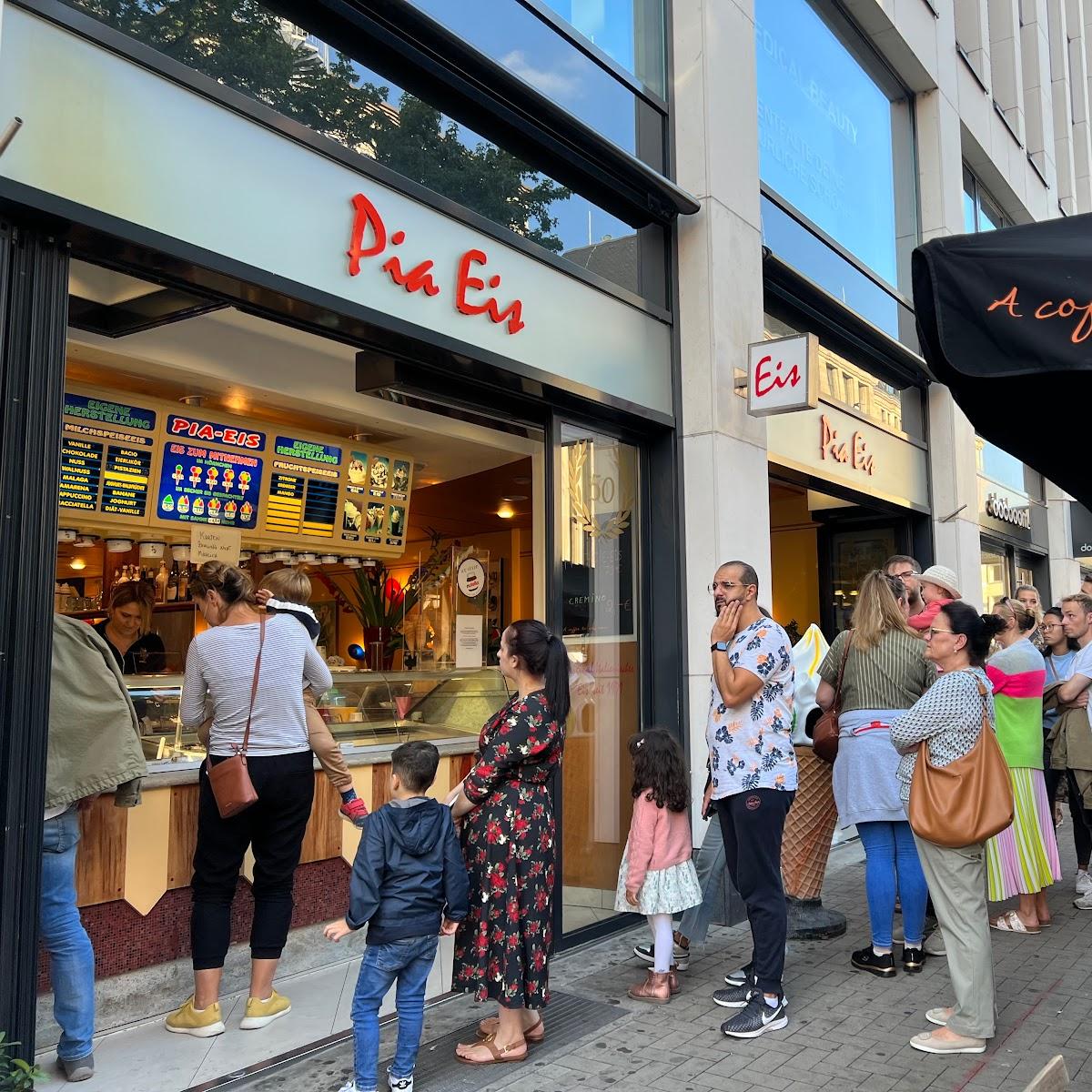 Restaurant "Eiscafe Pia" in Düsseldorf