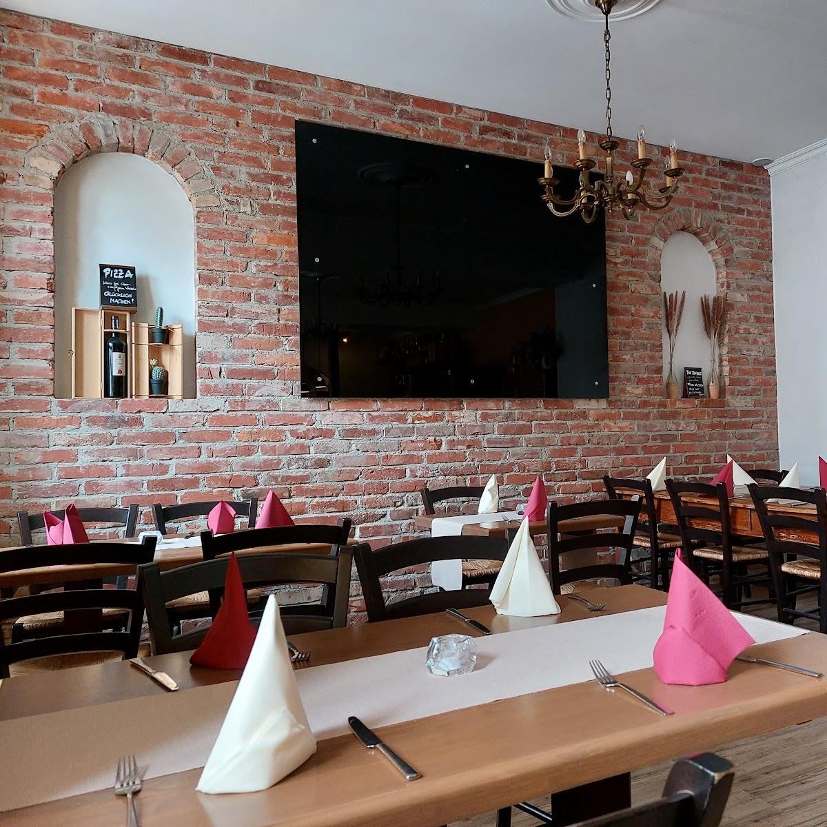 Restaurant "La vita e bella" in Schneeberg