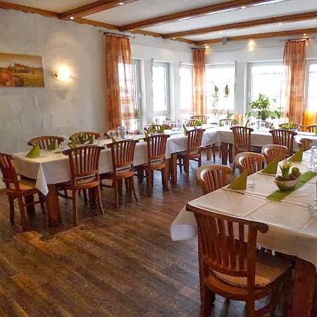 Restaurant "Gasthaus Borghoff B1" in Büren