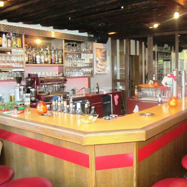 Restaurant "Cafe Turbo" in Rum