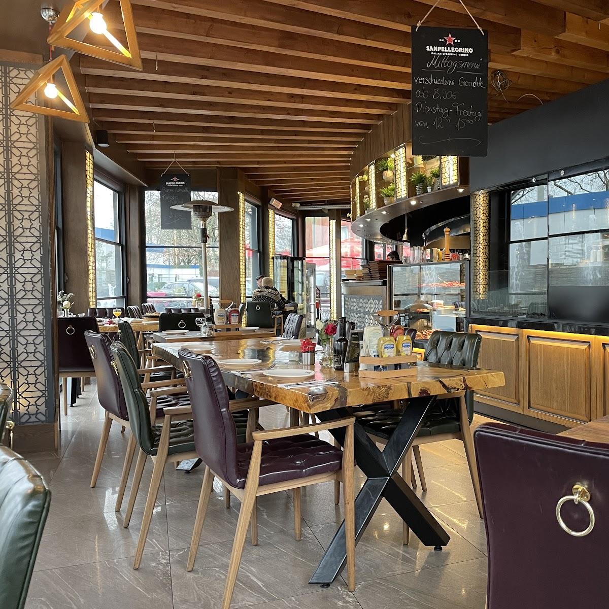 Restaurant "ROQQA Steakhouse Restaurant & Cafe" in Duisburg