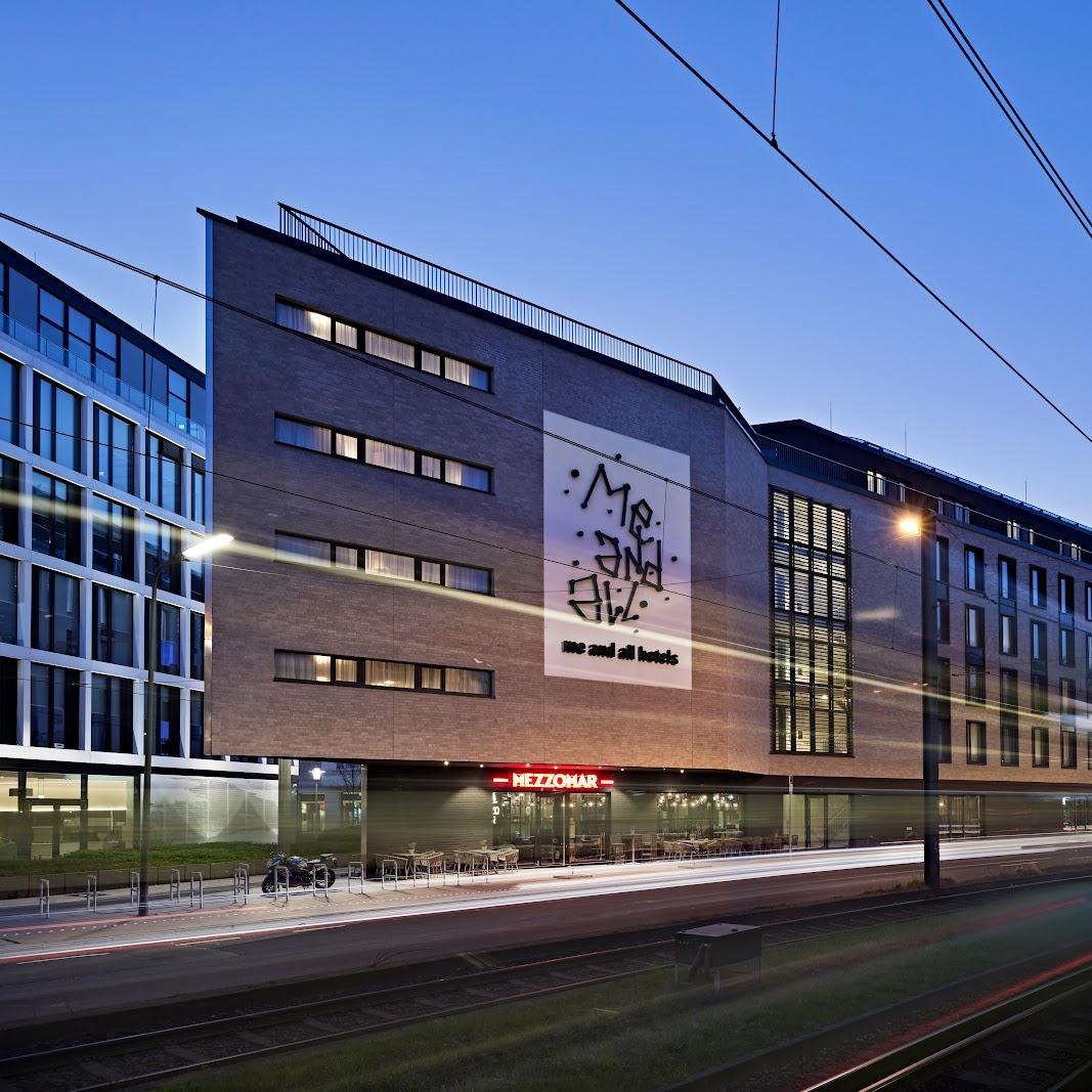 Restaurant "me and all hotel düsseldorf-oberkassel" in Düsseldorf