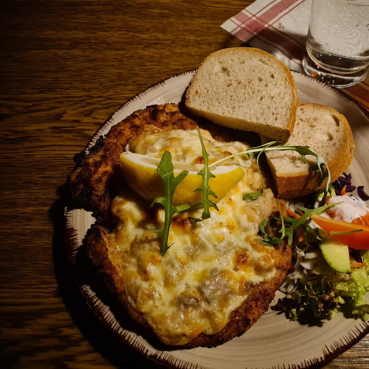 Restaurant "Zum Schloßgeist Inh. Jörg Heidrich," in Bad Köstritz