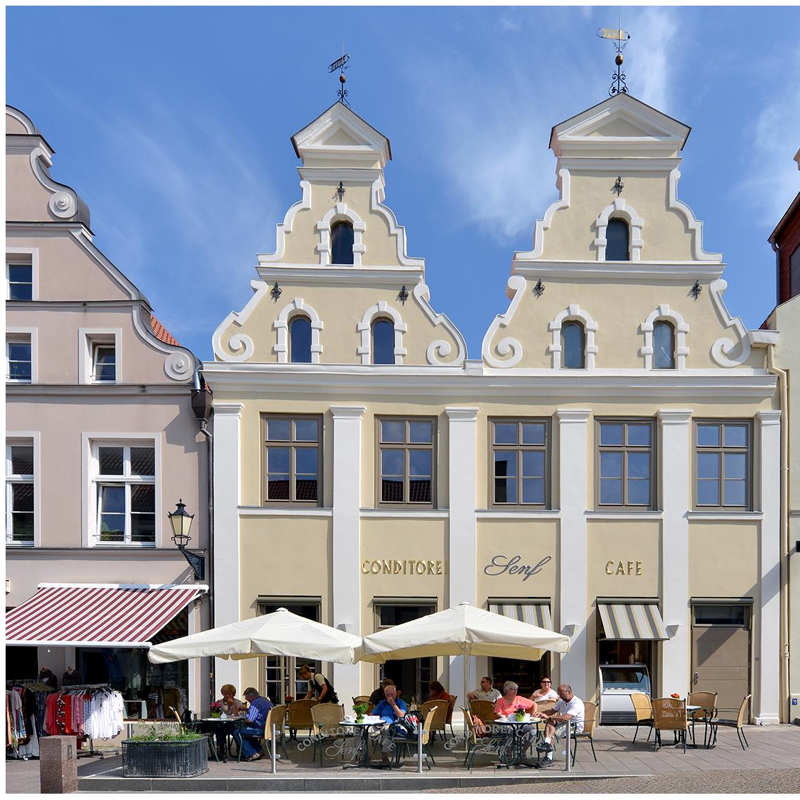 Restaurant "Conditorei & Café Senf" in Wismar