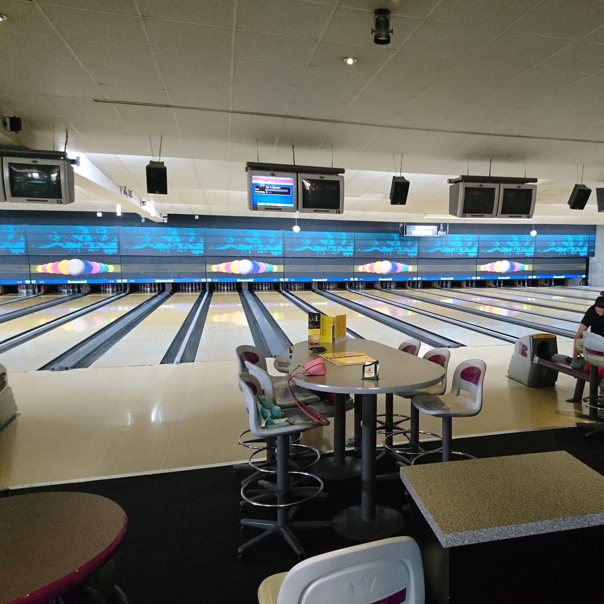 Restaurant "Bowling-Center Diskothek Kontrast" in Hoppegarten