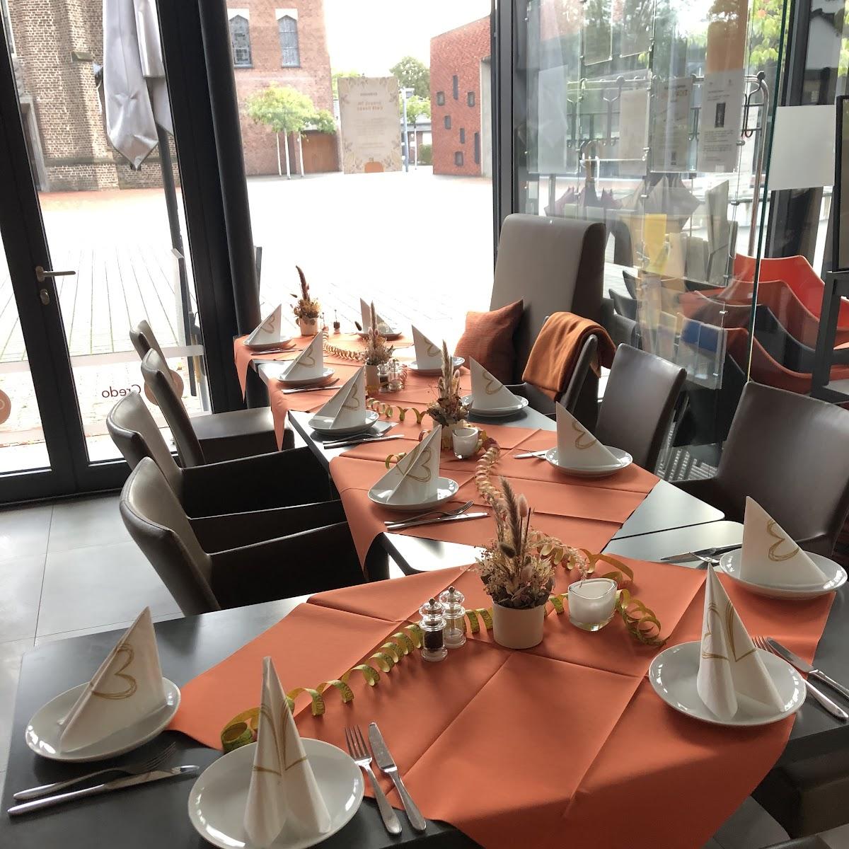 Restaurant "Cafe Credo, Bibliotheksforum St. Johann Baptist" in Bergisch Gladbach