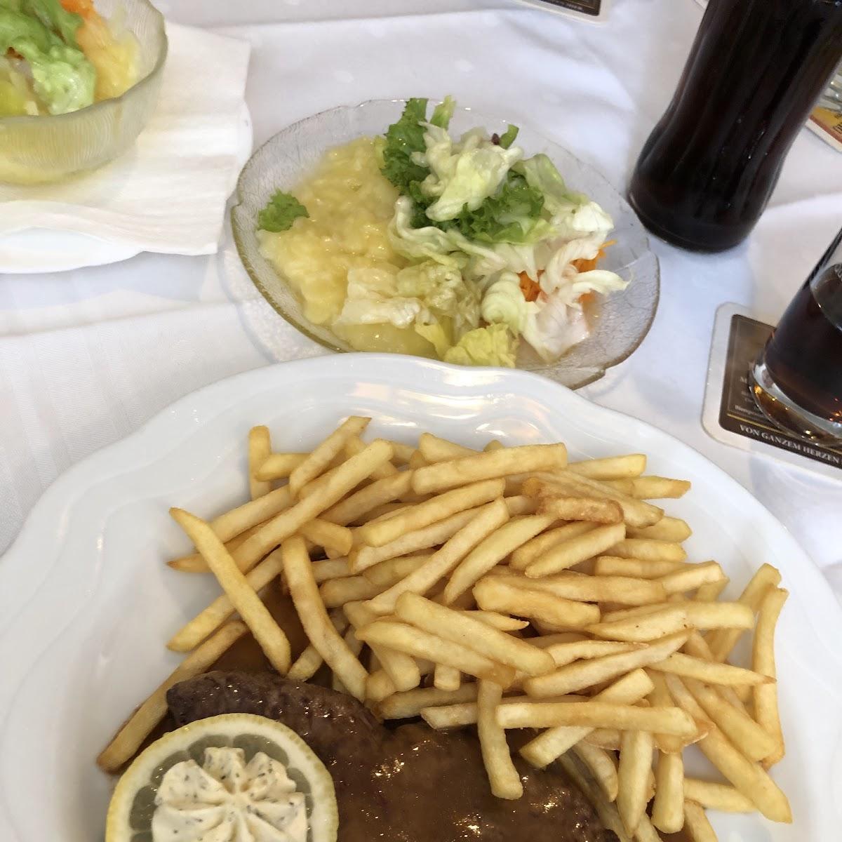 Restaurant "Gasthaus Metzgerei Biergarten Grüner Baum" in Brackenheim