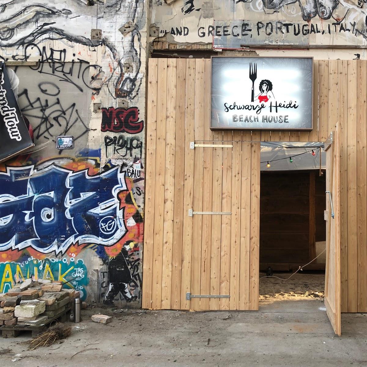 Restaurant "Schwarze Heidi Fondue Hütte HINTERM BERG @RAW" in Berlin