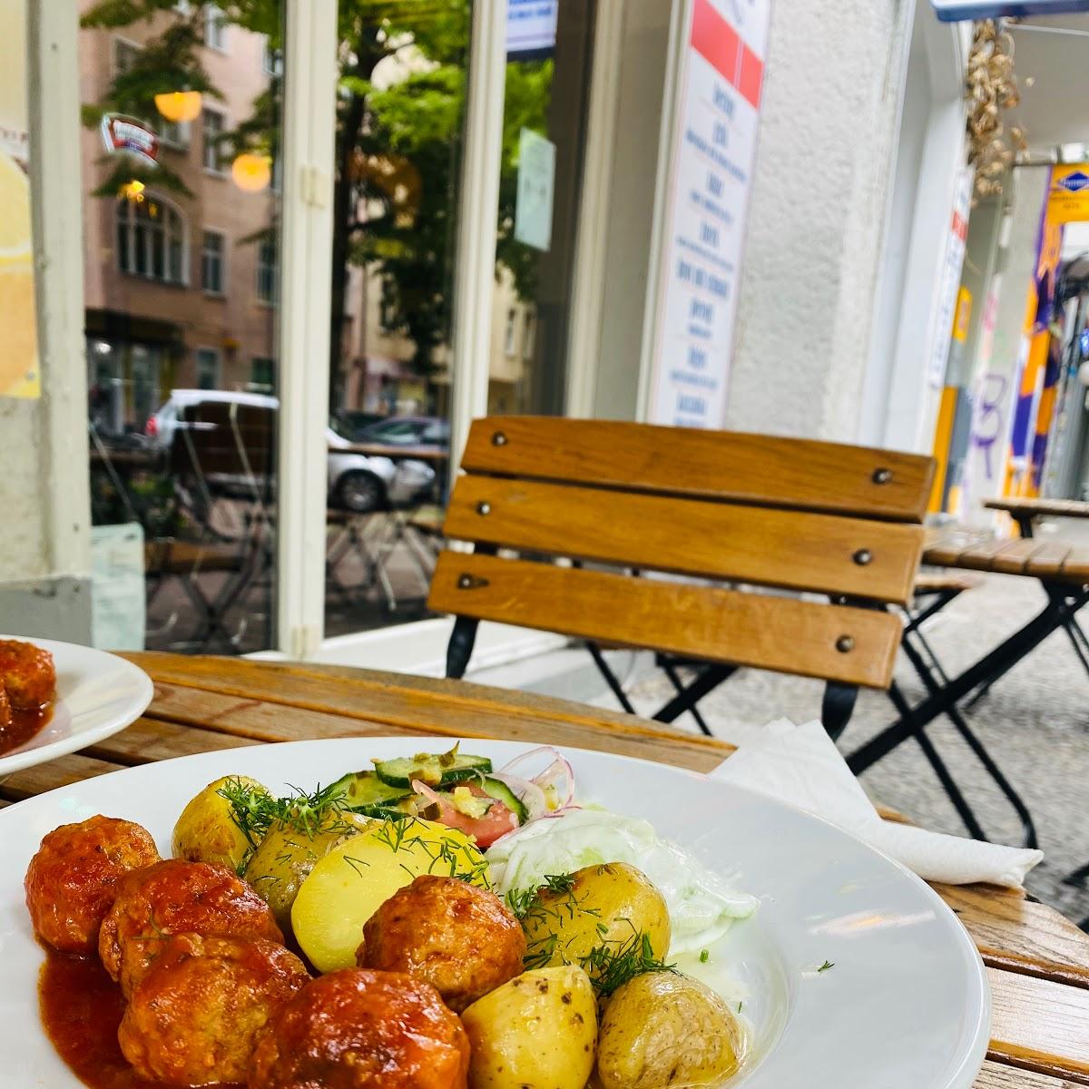 Restaurant "Pijalnia Wódki i Piwa" in Berlin