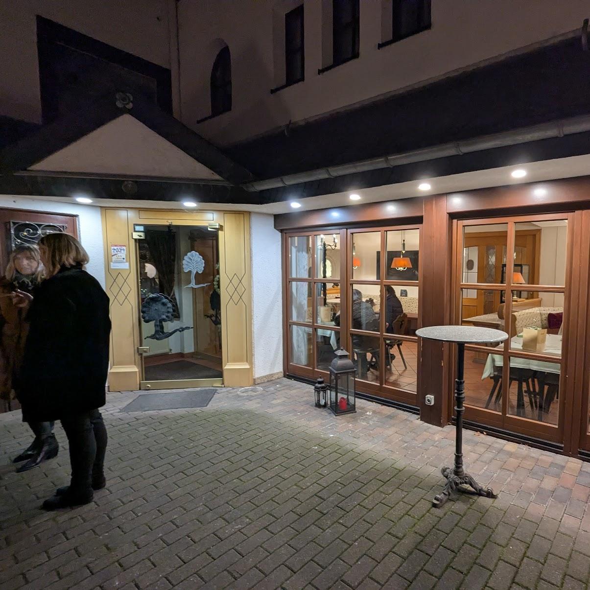 Restaurant "Landgasthof-Hotel zur Linde." in Weilrod