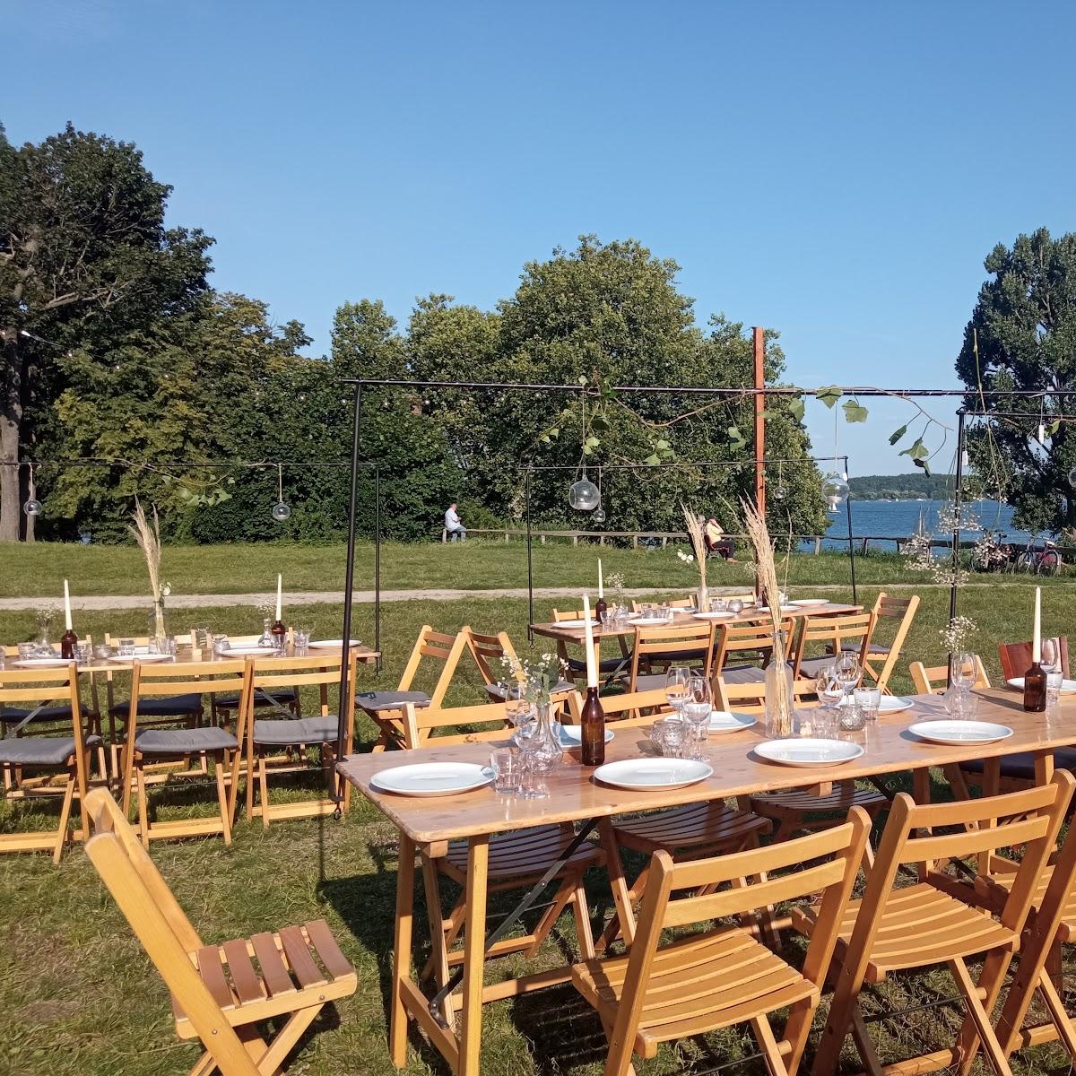 Restaurant "Gutshaus Neukladow" in Berlin