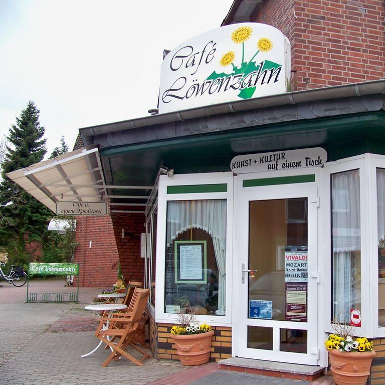 Restaurant "Café Löwenzahn" in Cuxhaven