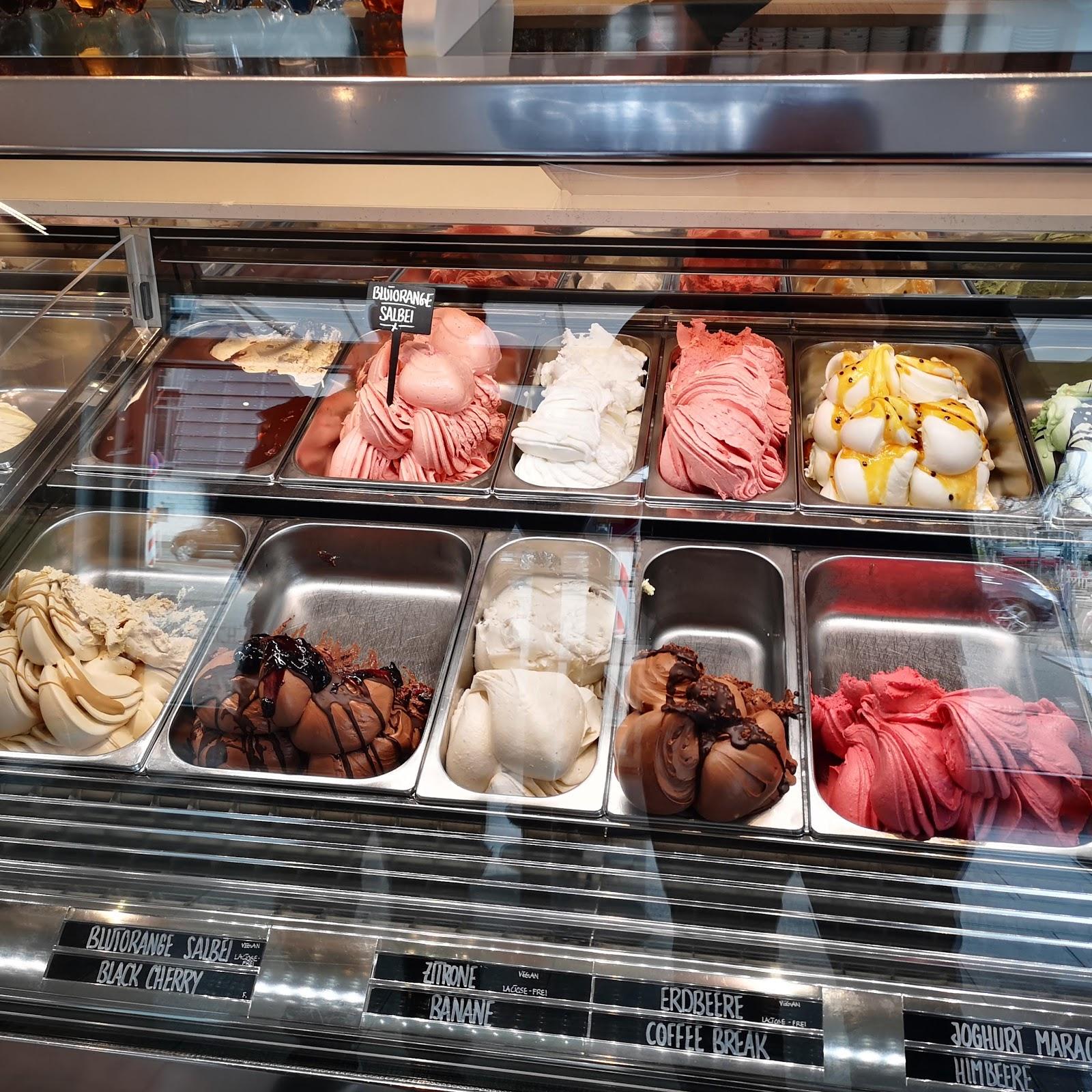 Restaurant "Eis Cristallo" in Graben-Neudorf