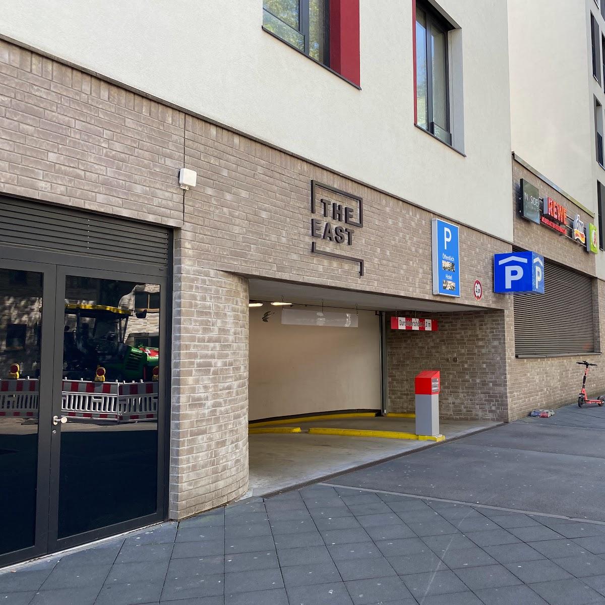 Restaurant "Parkhaus  The East " in Frankfurt am Main