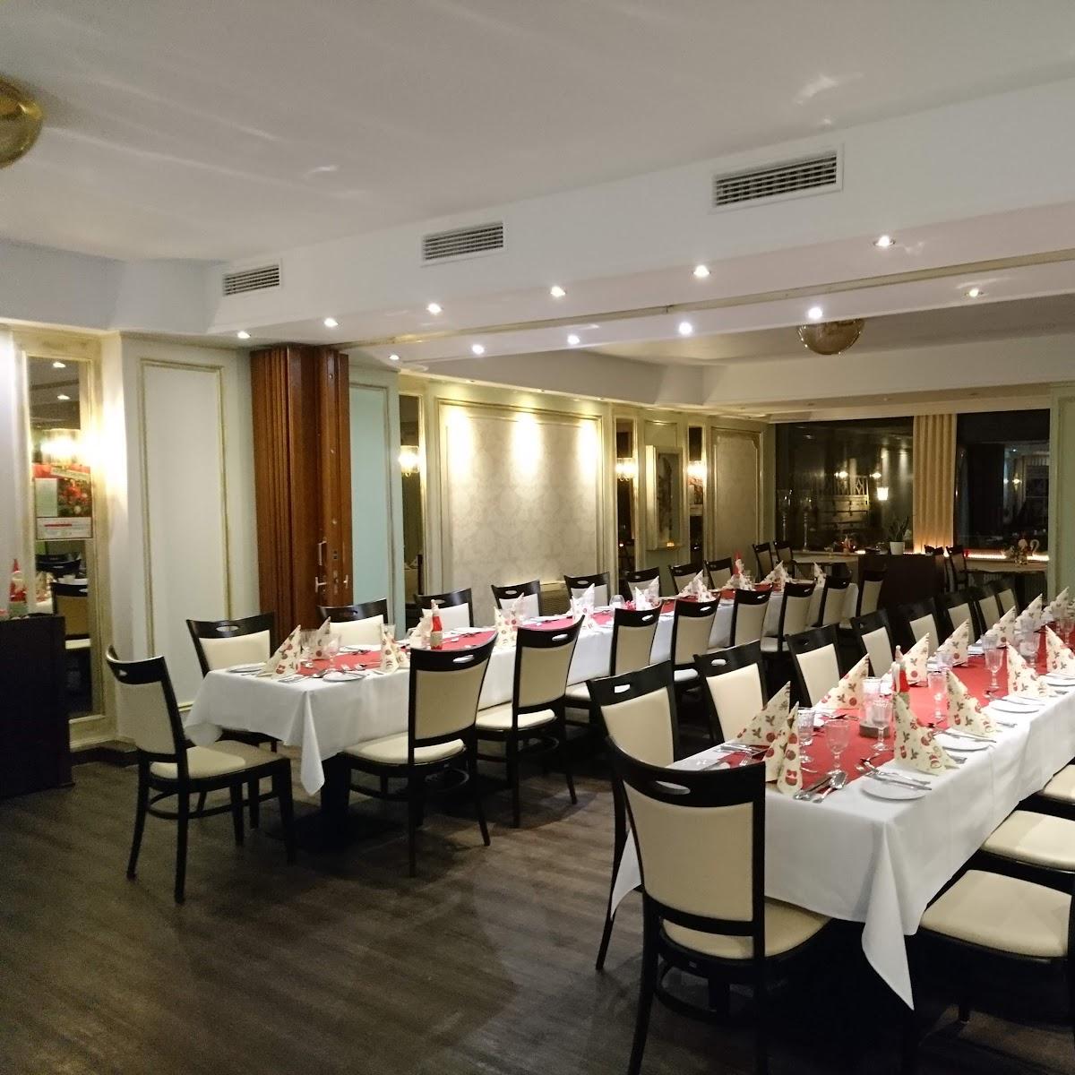 Restaurant "Rheinterrassen" in Rees