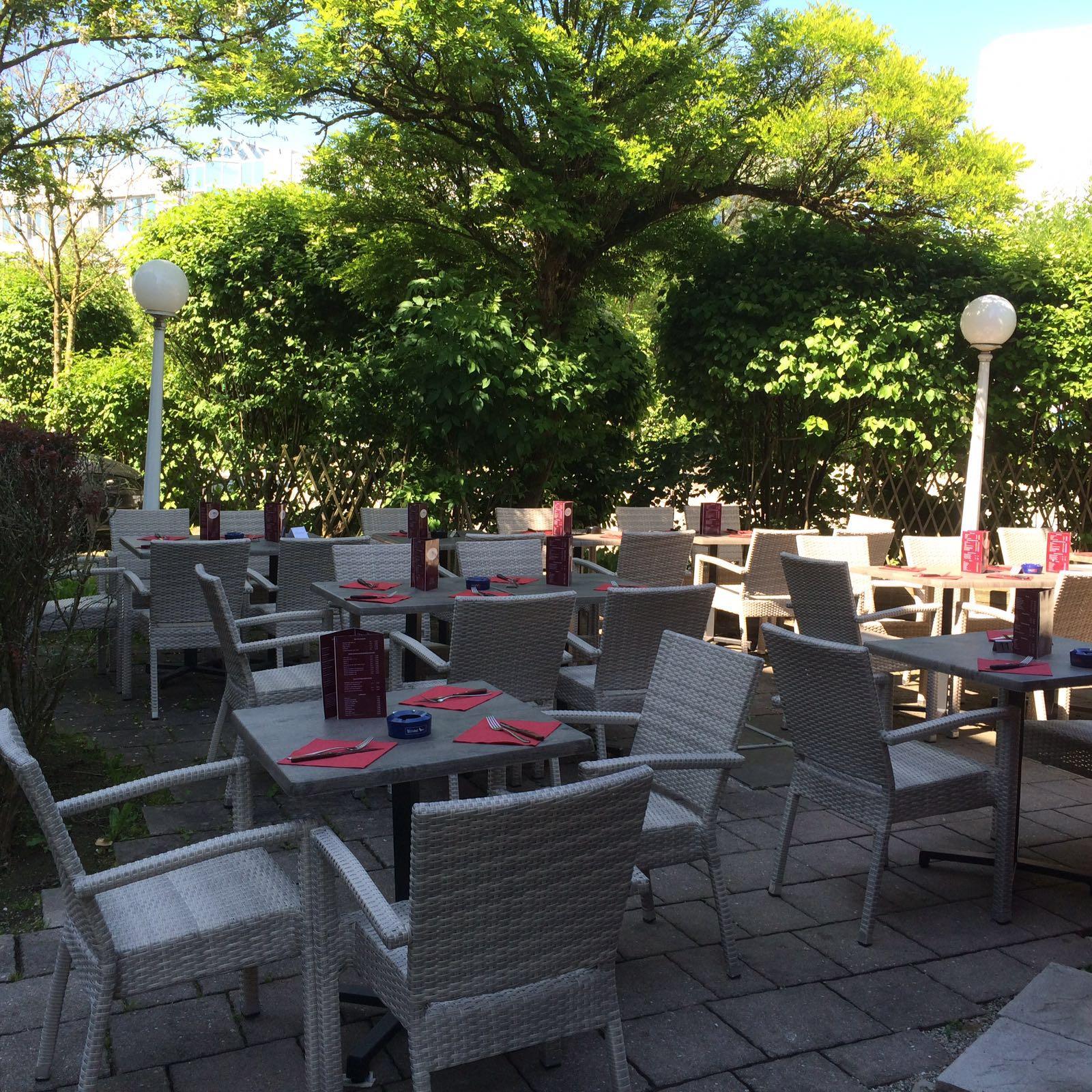 Restaurant "LA PERLA Cucina Bar Pizzeria" in Ismaning