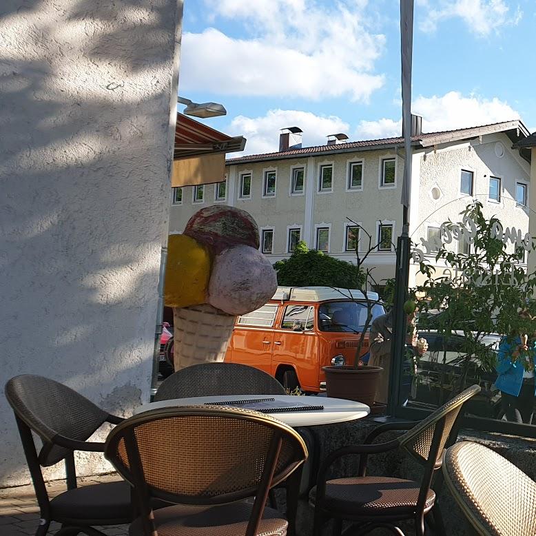 Restaurant "Crema Gelato" in Holzkirchen