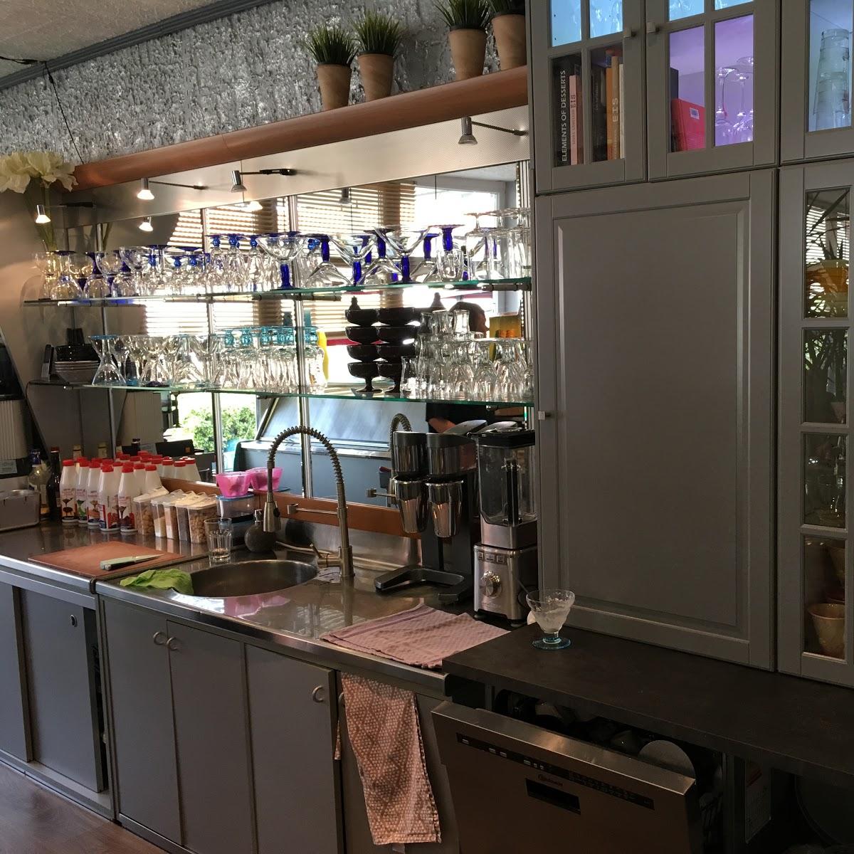 Restaurant "Eiscafé-Eismanufaktur Milano" in Lüneburg