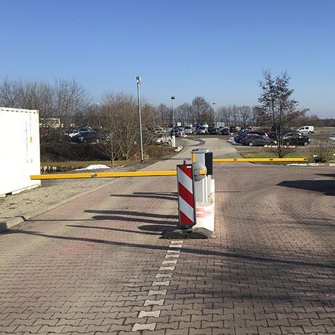 Restaurant "Airparks Parkplatz Hahn-Bohrinsel" in Lautzenhausen