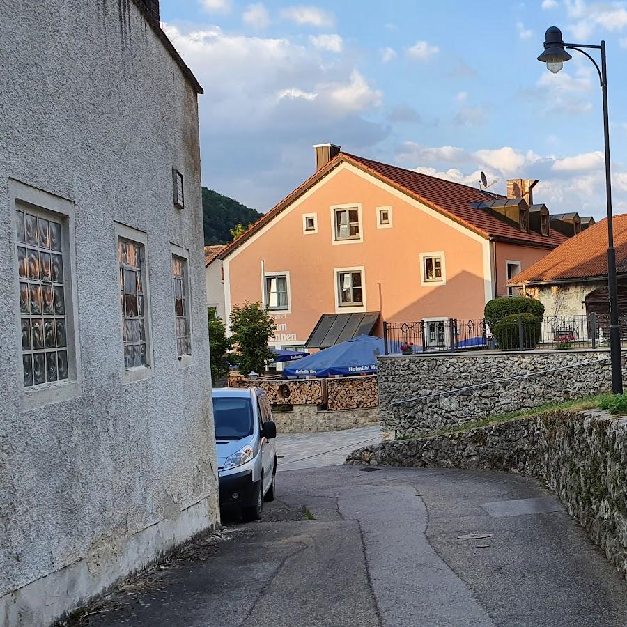 Restaurant "Gasthof Zum Brunnen" in Mörnsheim