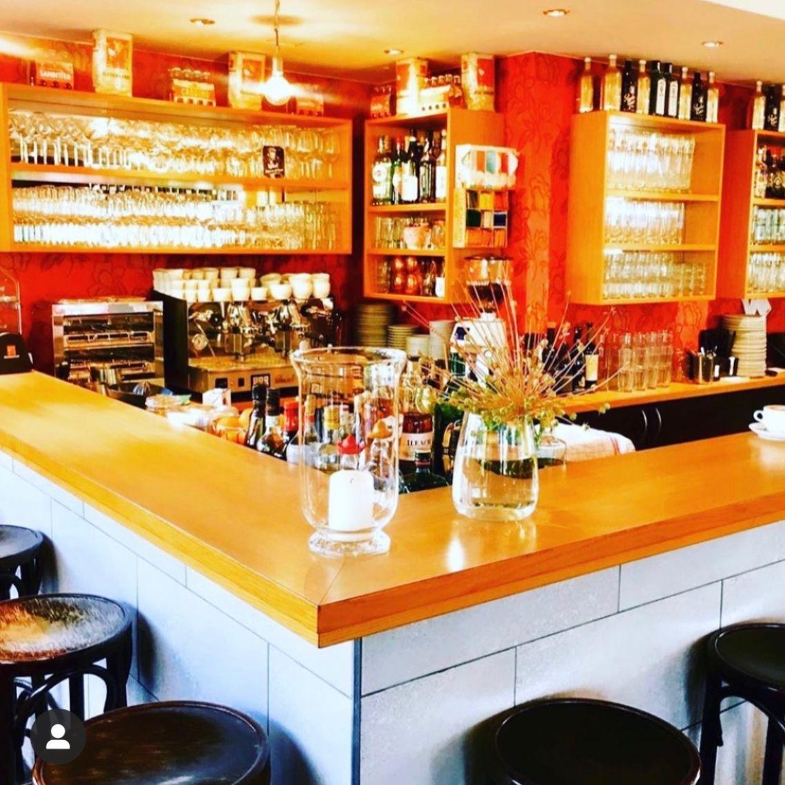 Restaurant "VIAUNO" in Planegg