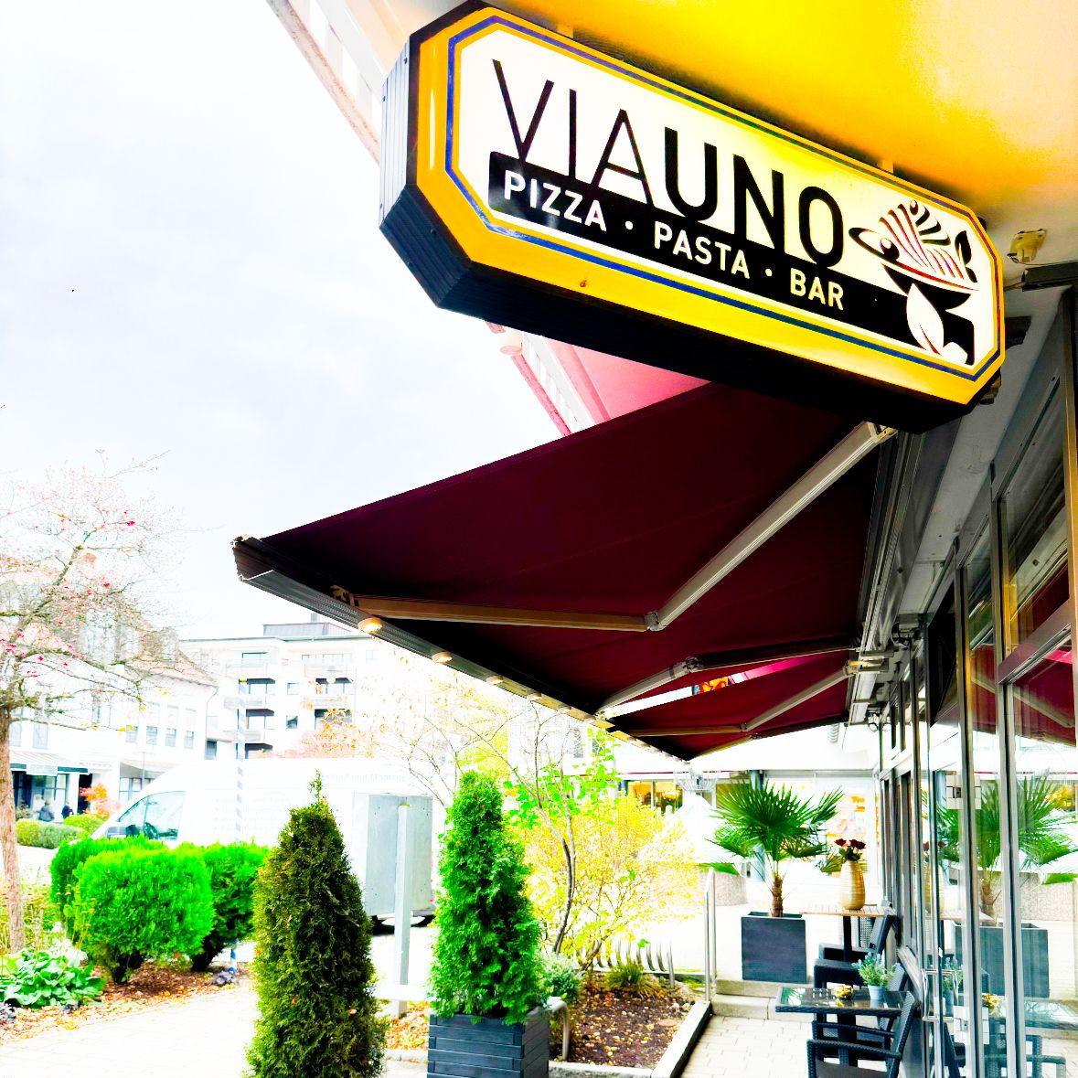 Restaurant "VIA UNO" in Planegg
