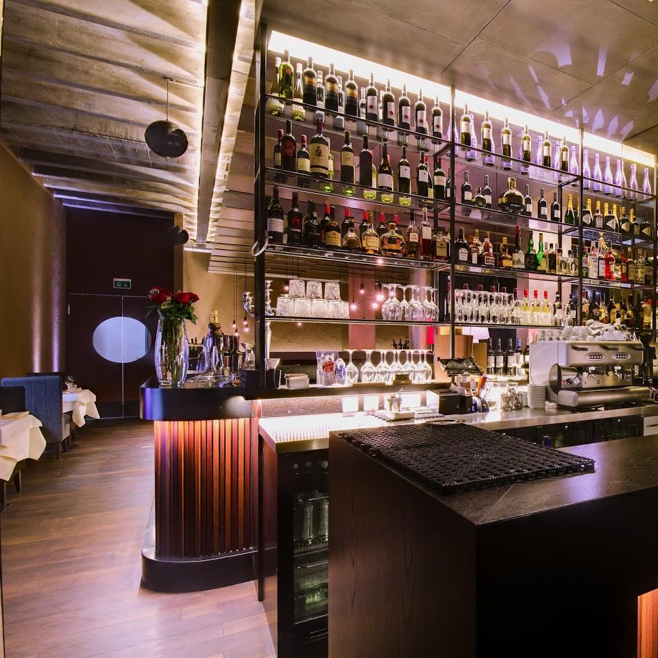 Restaurant "Goldener Pudel - Steaks, Seafood und Cocktailbar" in  Nürnberg