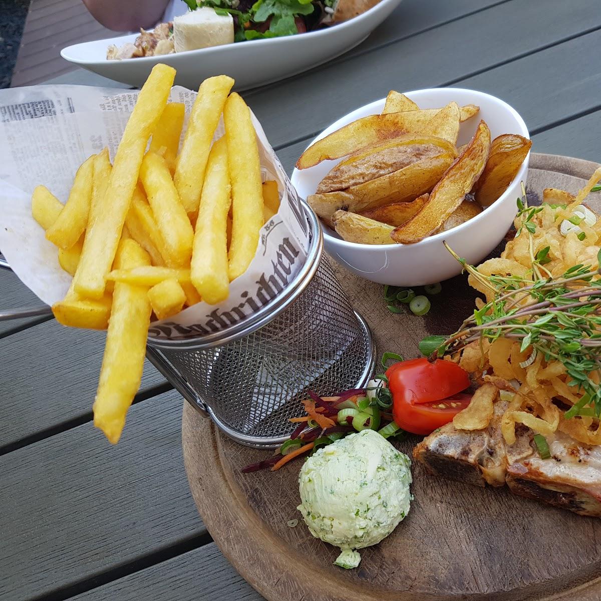 Restaurant "Plätzla, Der Biergarten" in  Wolframs-Eschenbach