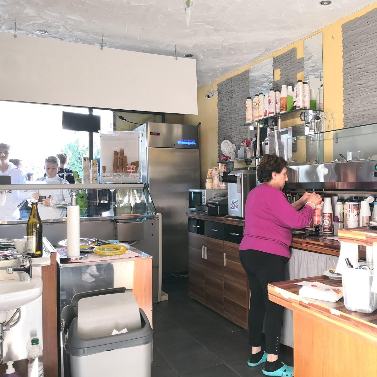 Restaurant "Eislounge Pfuhl" in Neu-Ulm