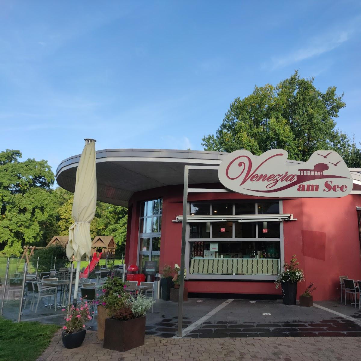 Restaurant "Eiscafé Venezia am See" in Neubrandenburg