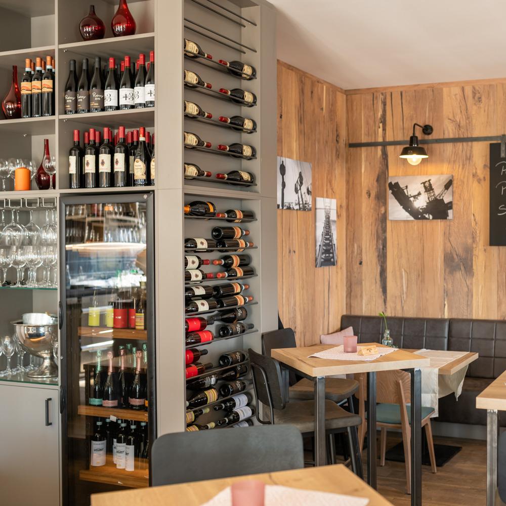 Restaurant "LaRi Restaurant Bar Lounge" in Neukieritzsch