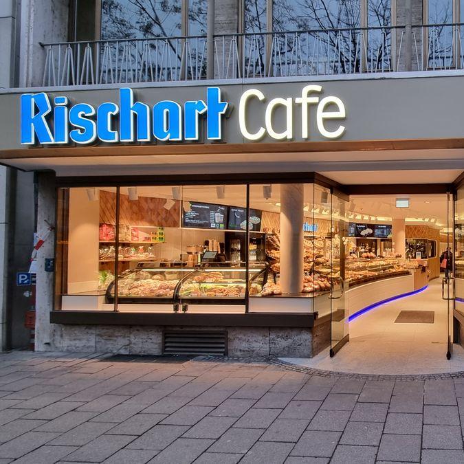Restaurant "Rischart Café Rotkreuzplatz" in München