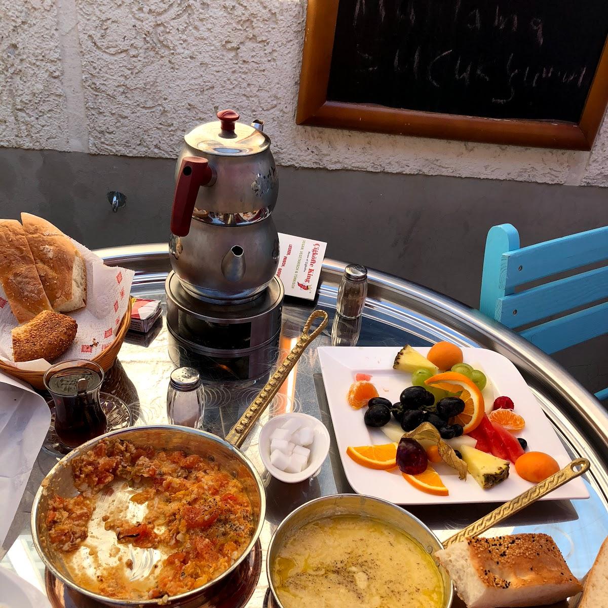 Restaurant "Köy Kahvaltisi - anatolisches türkisches Frühstück ------ ------" in München