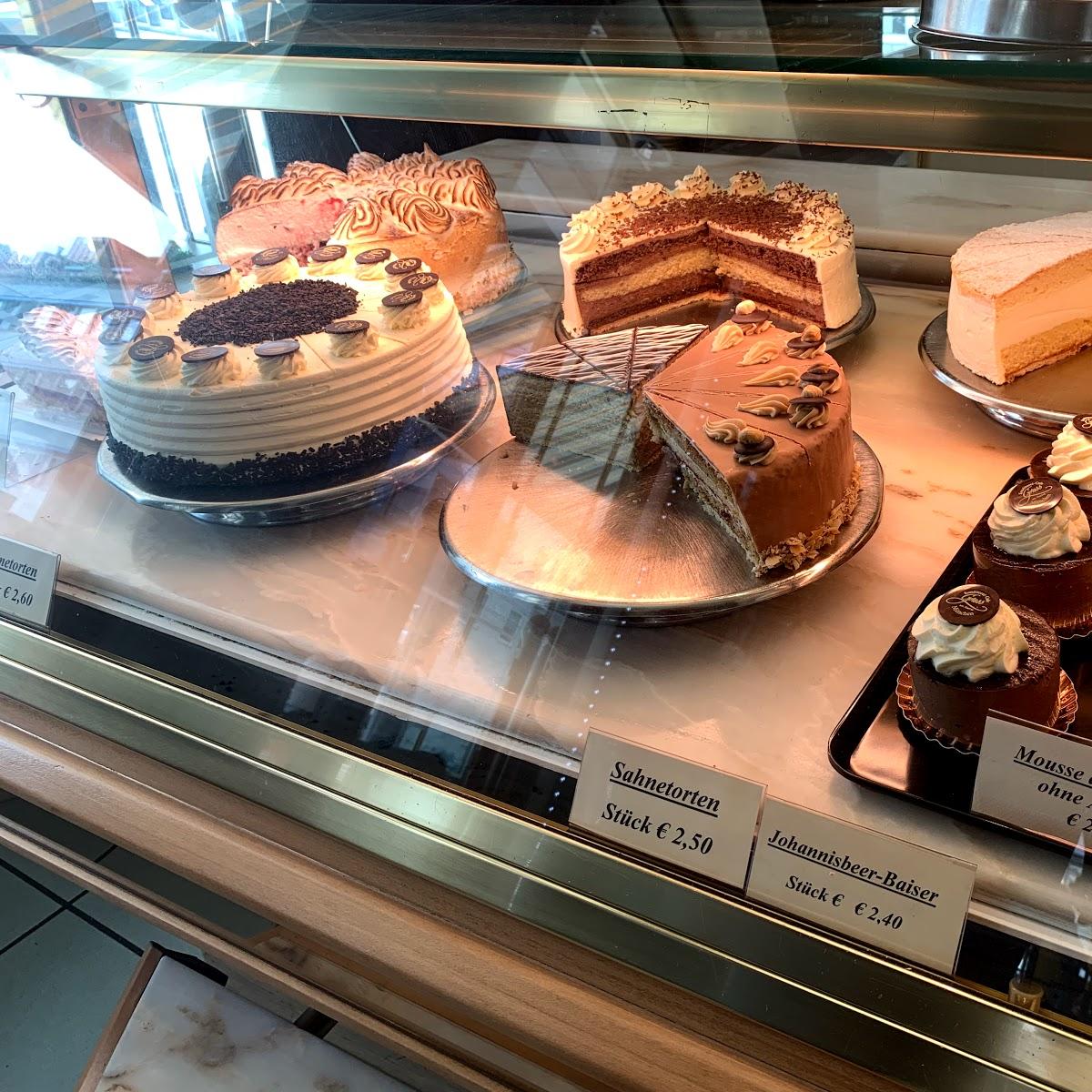 Restaurant "Cafe Grass" in München