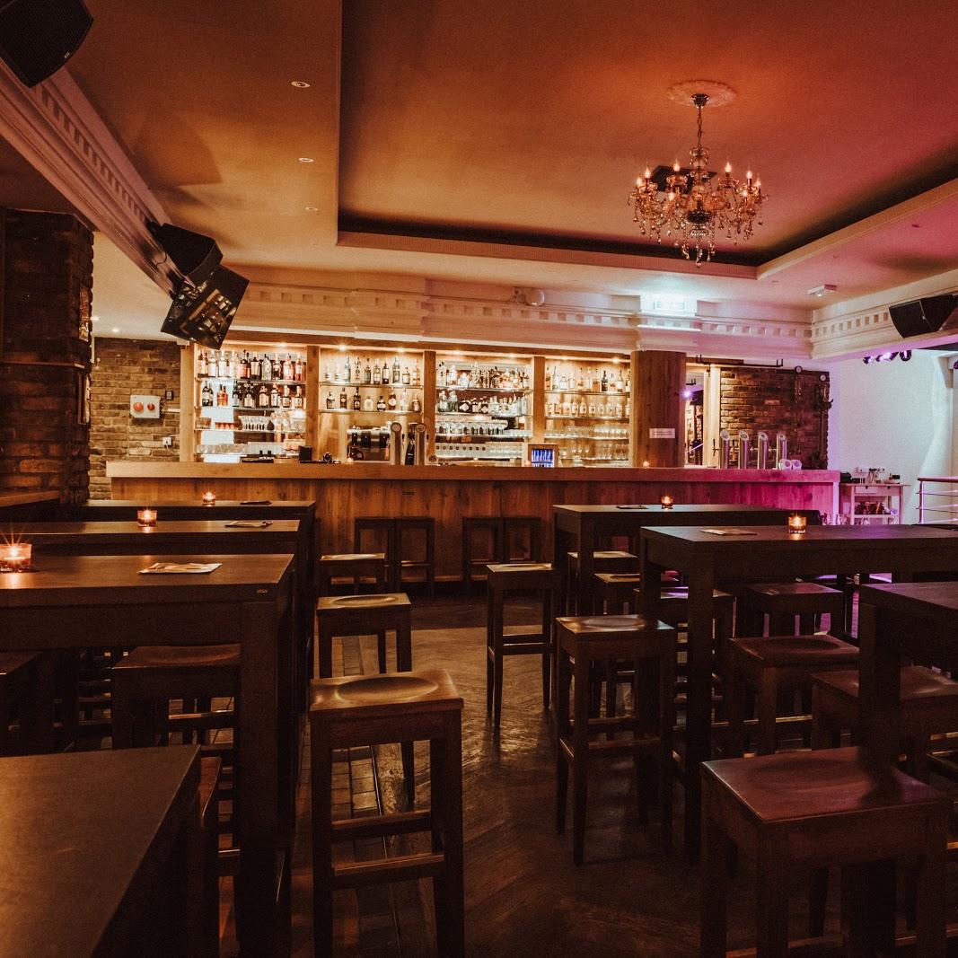 Restaurant "The Cave" in München