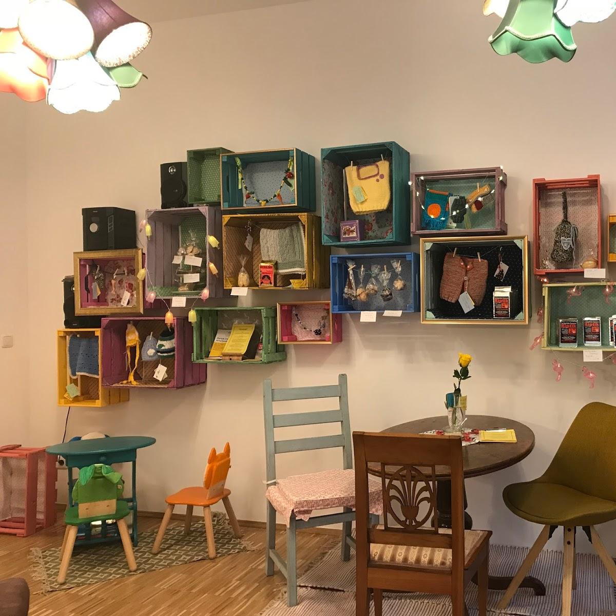 Restaurant "Plaisir - das etwas andere Ladencafé" in München