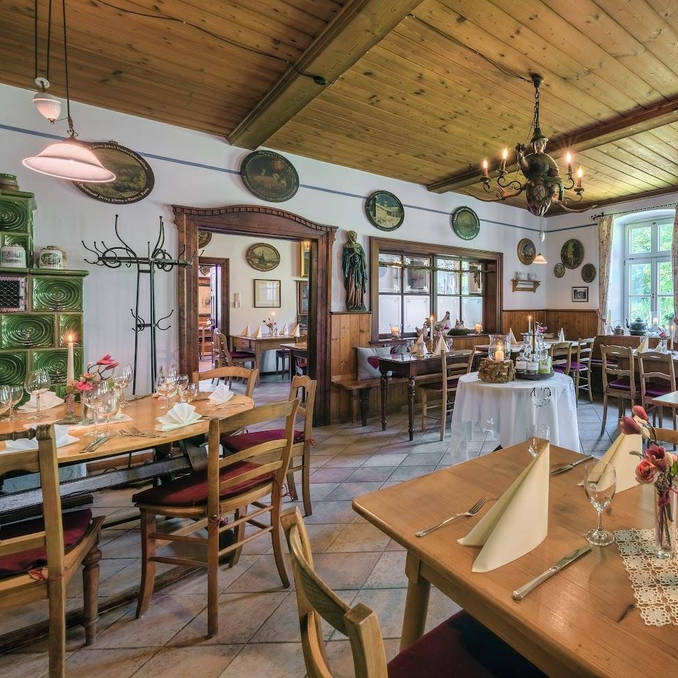 Restaurant "Schlossgaststätte Hohenberg" in Seeshaupt