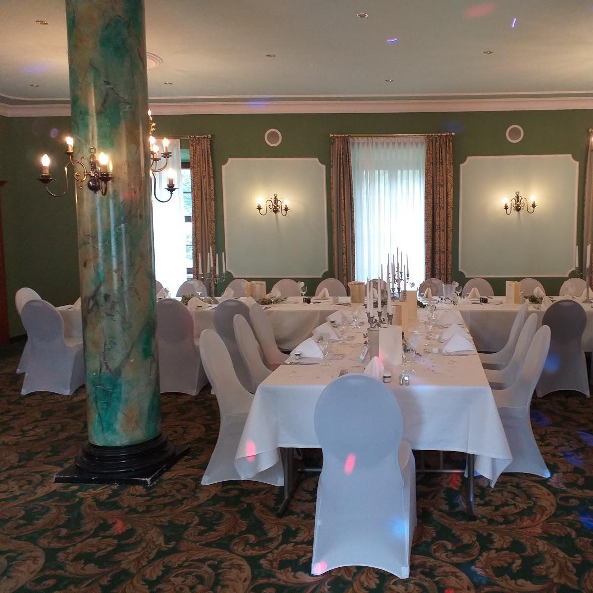 Restaurant "Schloß-Restaurant  Le Château " in Schkopau