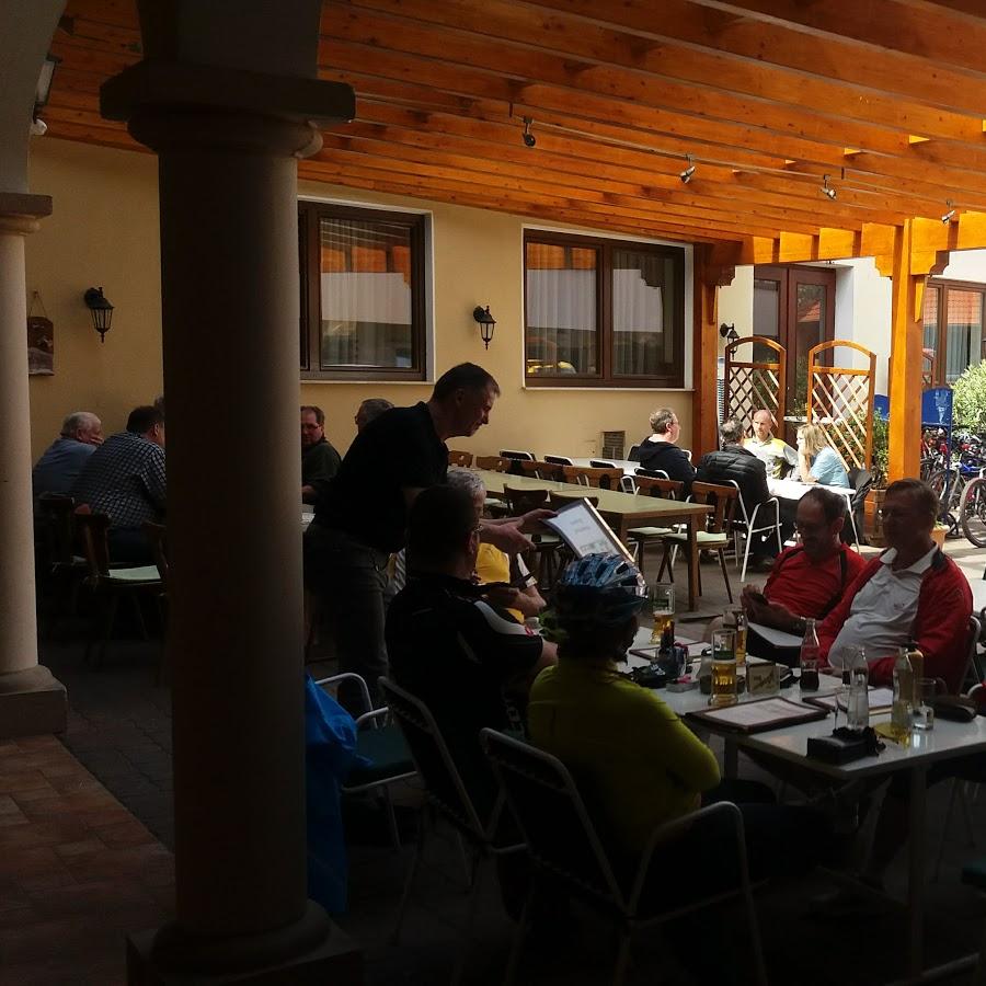 Restaurant "Gasthof Zesch" in Schrattenberg bei Poysdorf