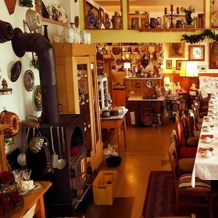 Restaurant "Antik-Café Schwarzbach" in Hofbieber