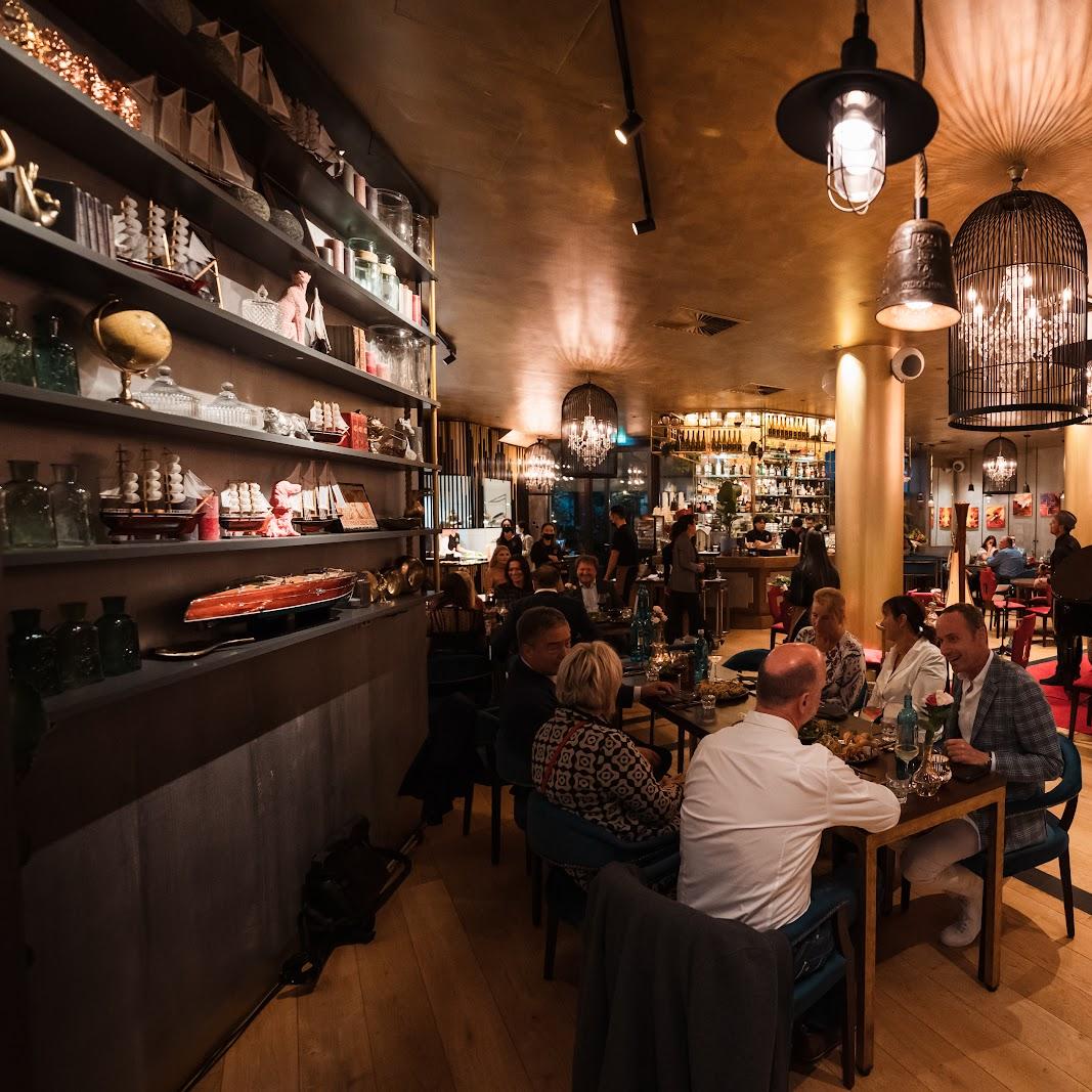 Restaurant "Bless" in Berlin