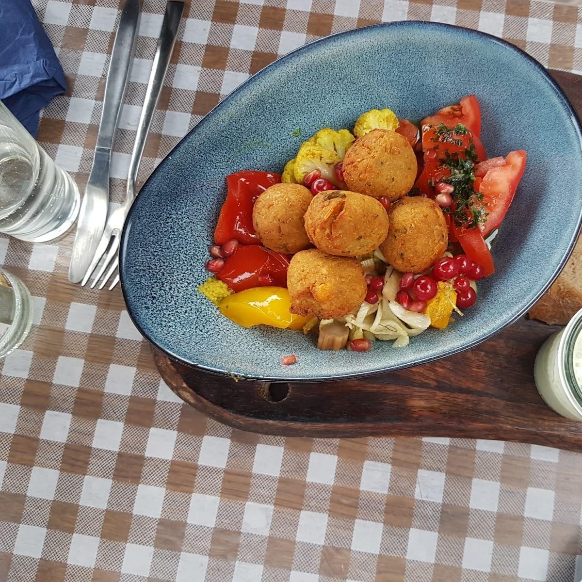 Restaurant "Fährhuus" in Wewelsfleth