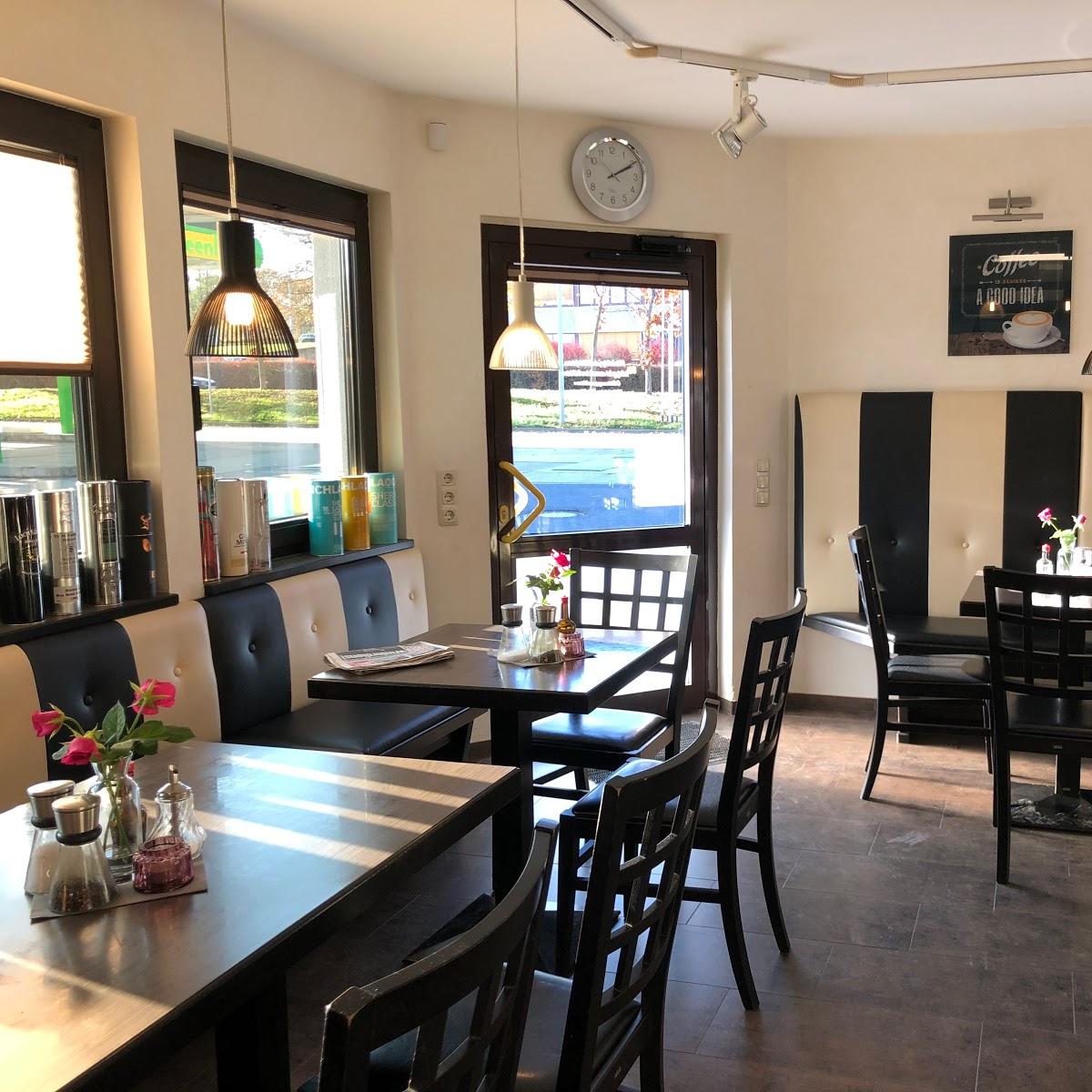 Restaurant "Bistro  Black & White " in Schneeberg